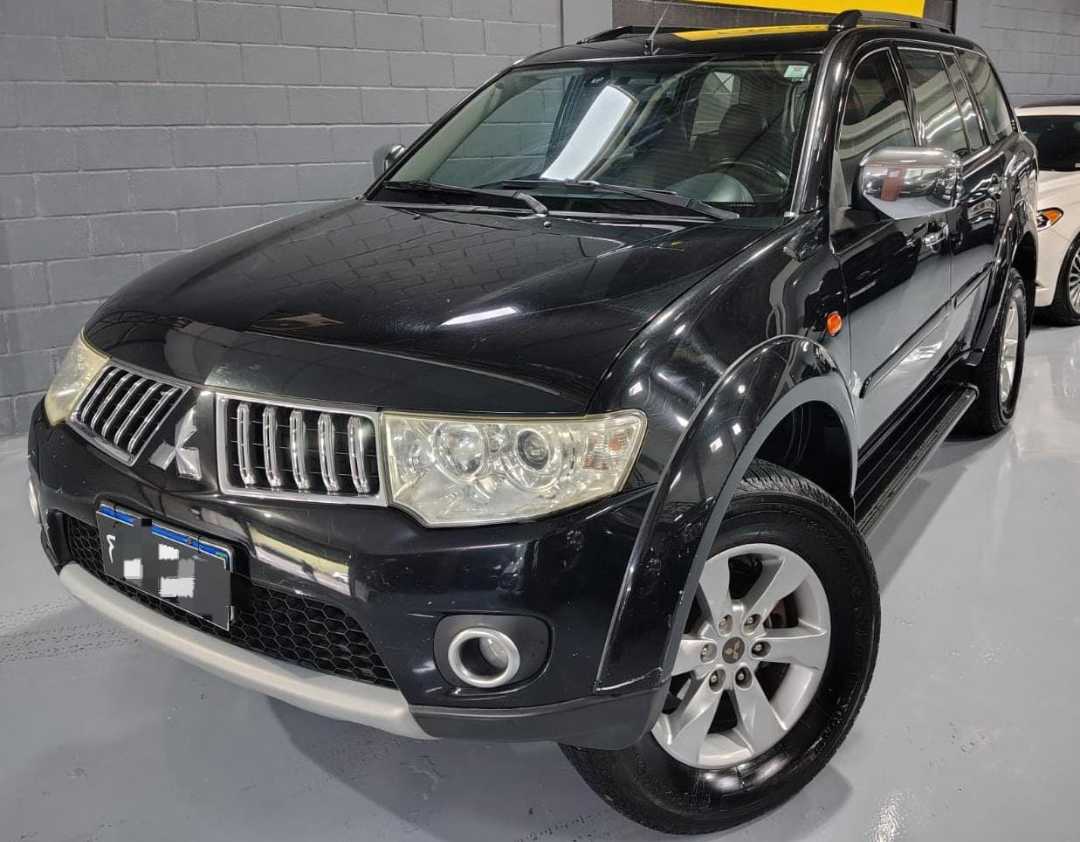 Pajero DAKAR 3.2 4x4 T.I. Dies. 5p Aut.