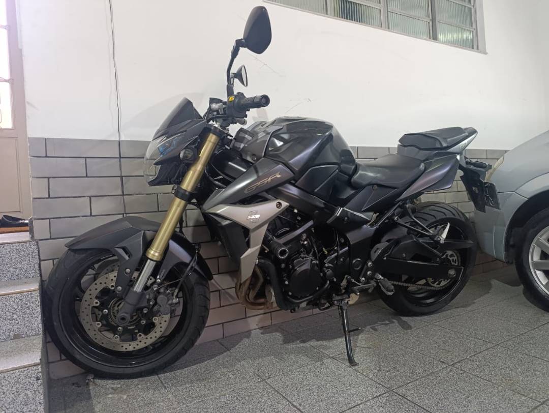 GSR 750